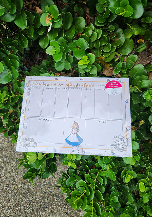 Alice in Wonderland: Wondering | A4 DESK PAD - Image 2