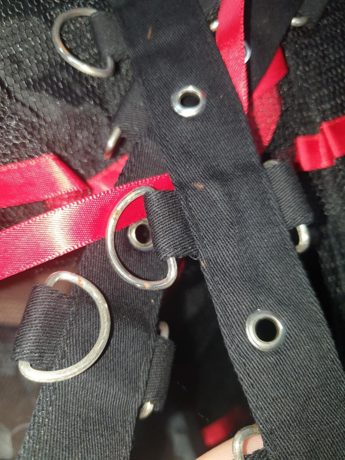 Chai [Black/Red] | MINI SKIRT (DAMAGED)** - Image 5