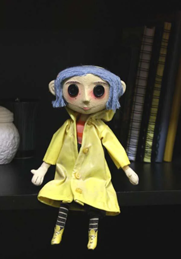 Coraline | 10" PROP REPLICA DOLL - Image 4