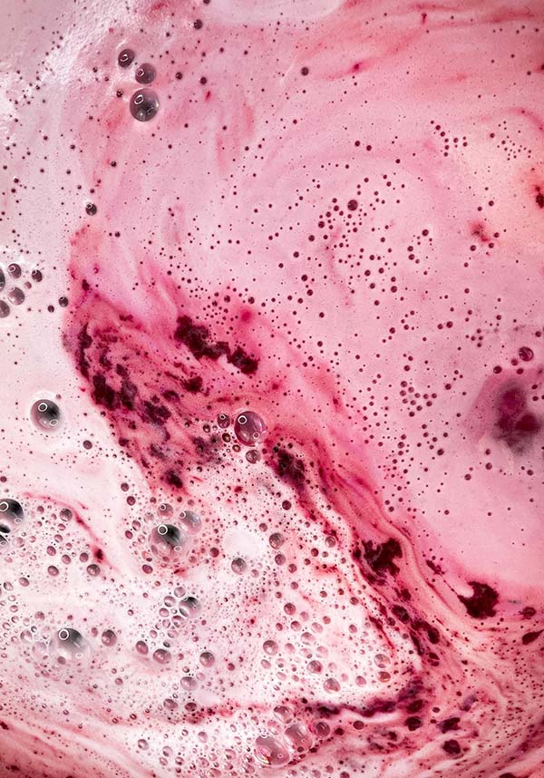 Crescent Moon [Blood Red] | BATH BOMB - Image 3