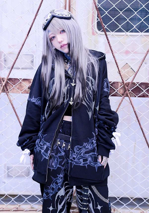 Death Kiss [Black] | CHAIN HOODIE