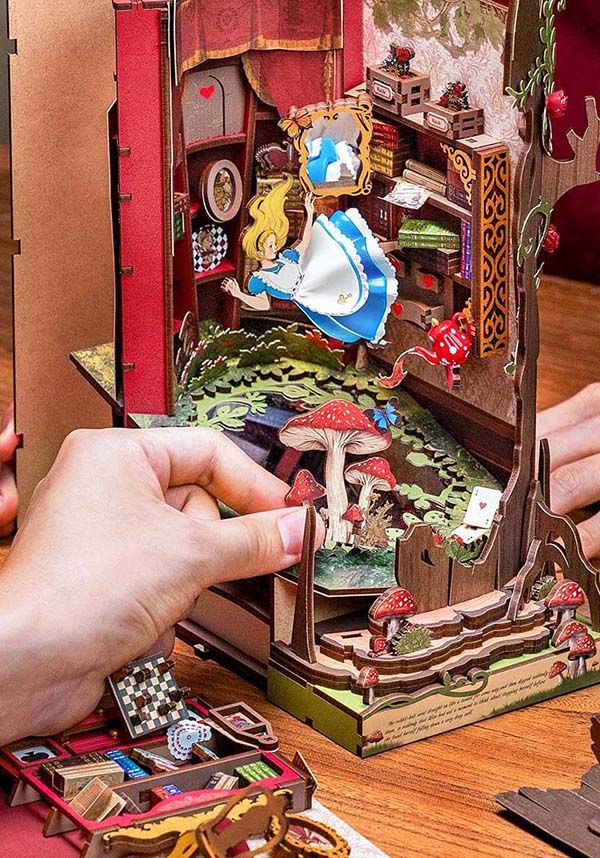 Fall Into Wonder DIY | BOOK NOOK - Image 8