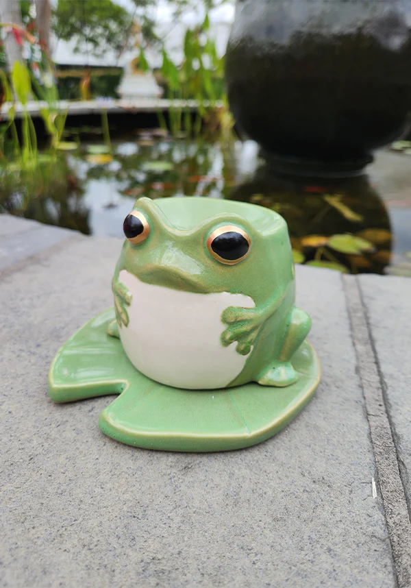 Frog [on Lilypad] Shaped | OIL BURNER - Image 6