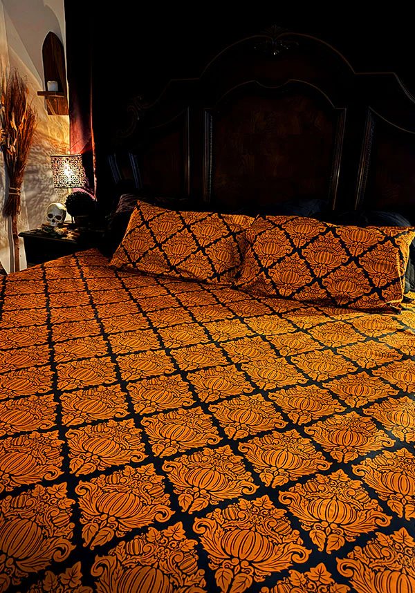 Haunted Harvest [Black/Orange] | QUILT SET [KING]