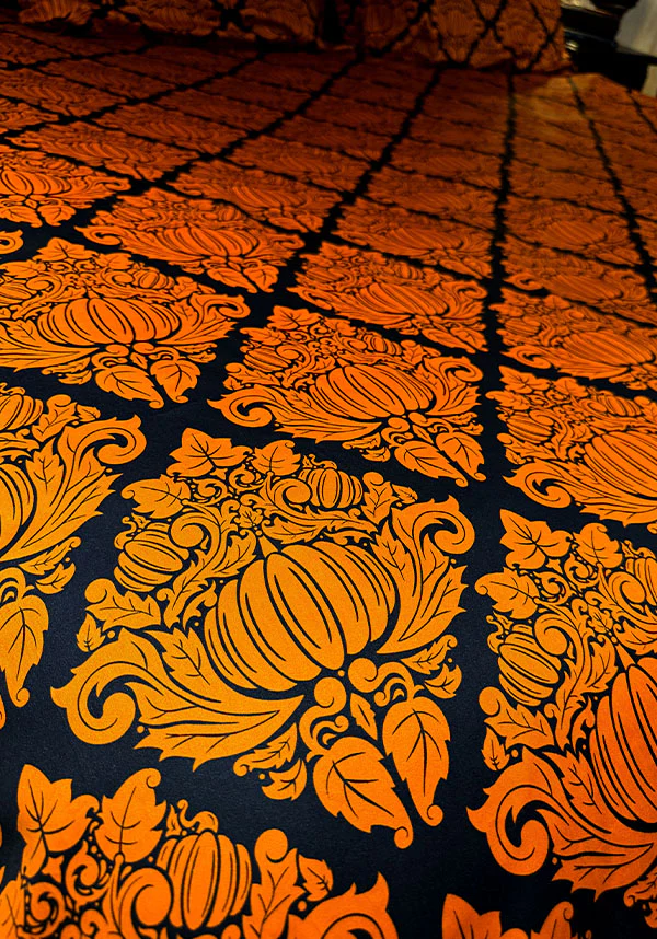 Haunted Harvest [Black/Orange] | QUILT SET [KING] - Image 8