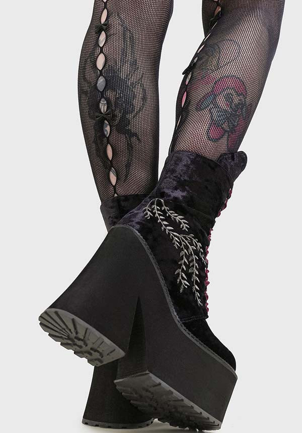 In A Phase | BOOTS - Image 3