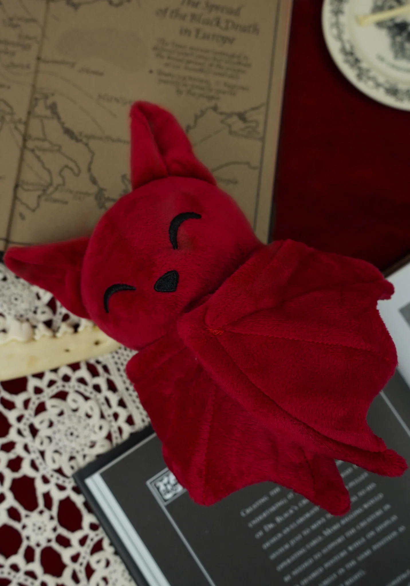 Koumori-Chan [Vamp Red] | BAT PLUSH - Image 3