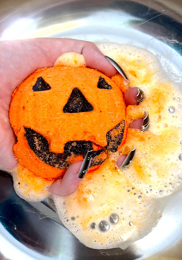 Patch The Pumpkin | BATH BOMB