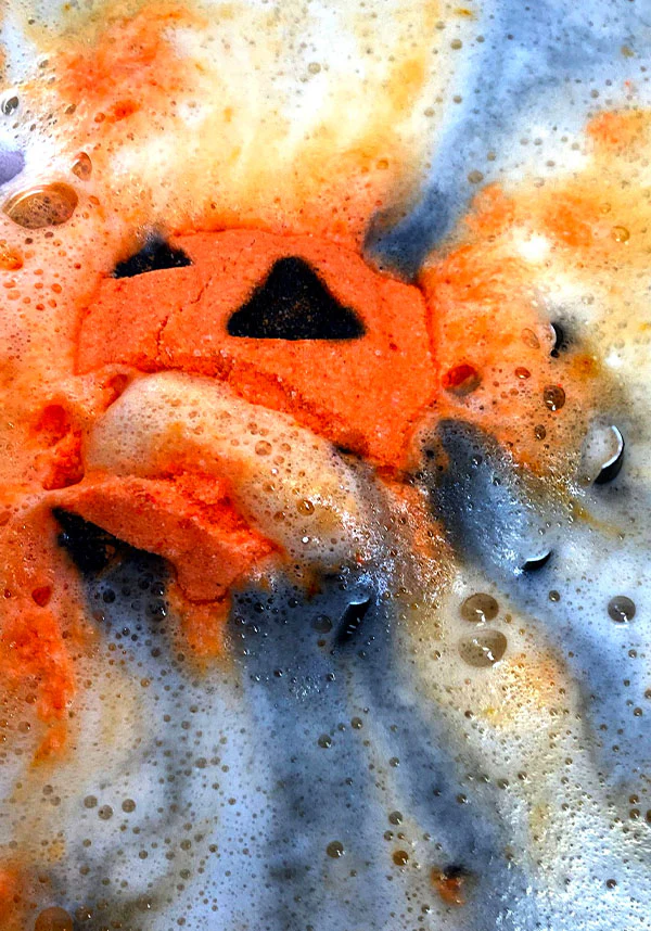 Patch The Pumpkin | BATH BOMB - Image 2