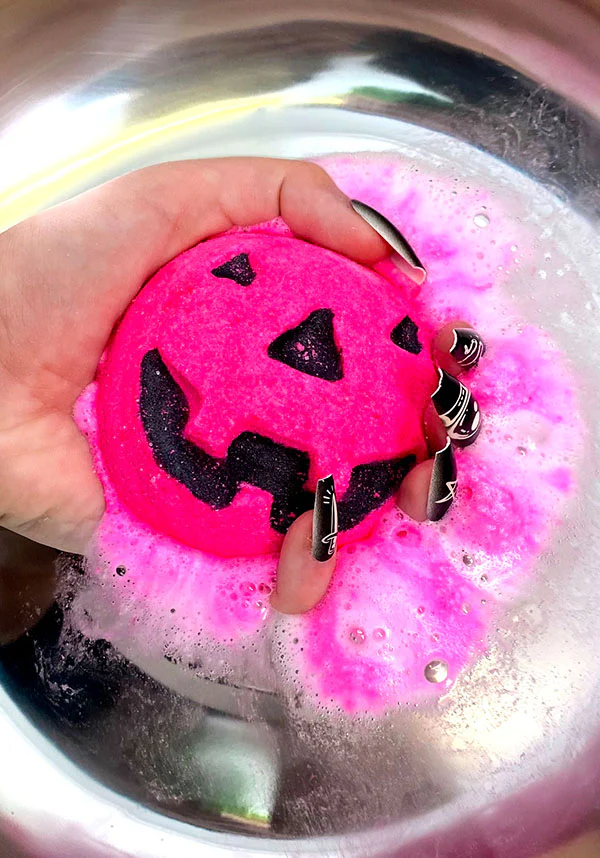 Pretty In Pumpkin | BATH BOMB - Image 3