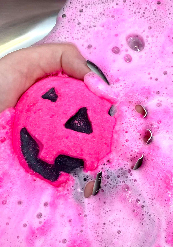 Pretty In Pumpkin | BATH BOMB - Image 4