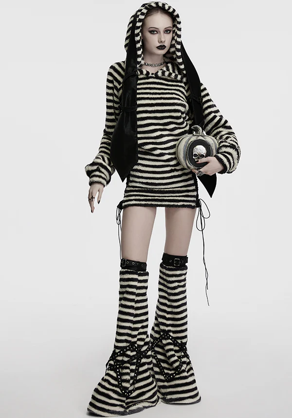 Yua Usagi | HOODIE - Image 2